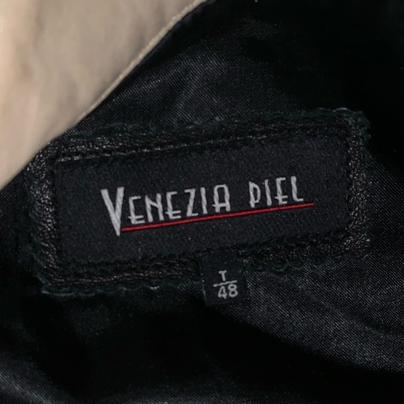 Black soft leather jacket with cream cuffs design details, mandarin collar Large - Picture 6 of 11